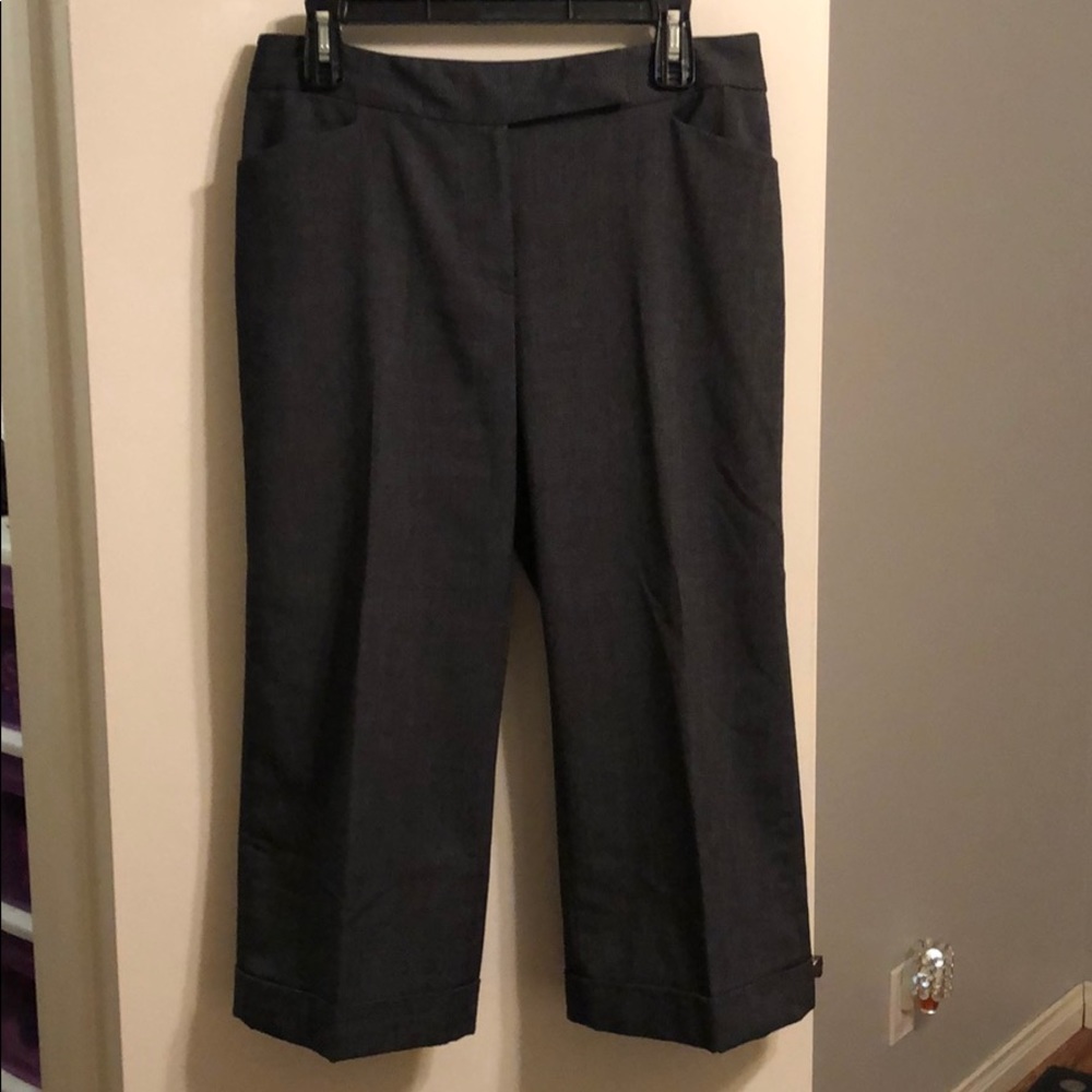 Grayish business Capri